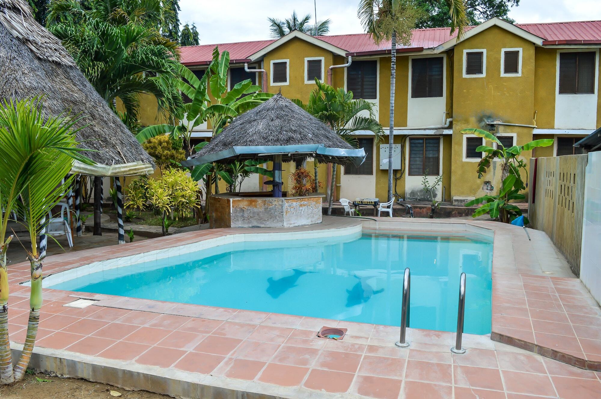 Ogalis K-Coast Hotel Mtwapa Bagian luar foto